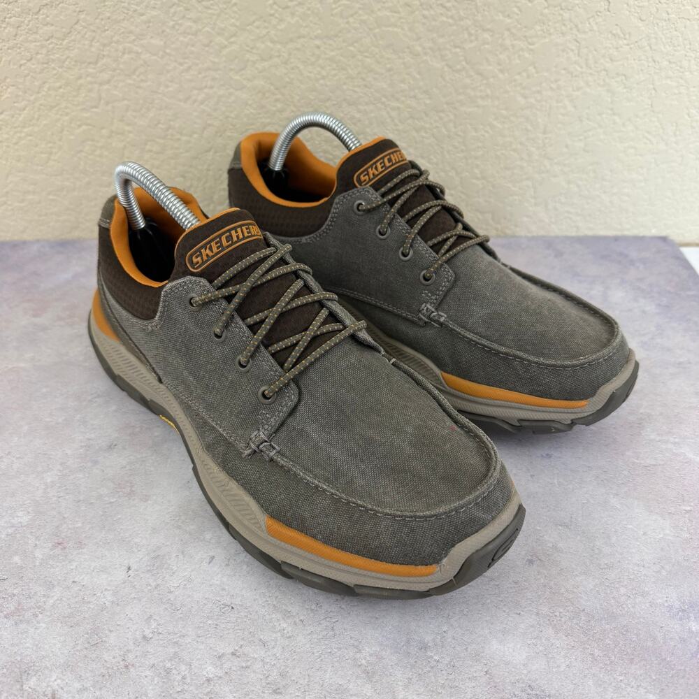 Skechers Relaxed Fit Shoes Mens Size 9 Brown Canvas Sneakers Comfort SN 204329